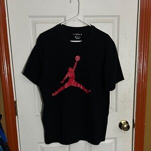 Air Jordan Large Logo Front Graphic Men’s T-Shirt Shortsleeve Michael Jordan